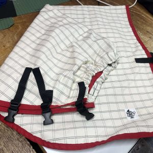 Cedar Lodge Cotton/Poly Paddock Neck Rug (410gm 48% Cotton/52% Polyester)